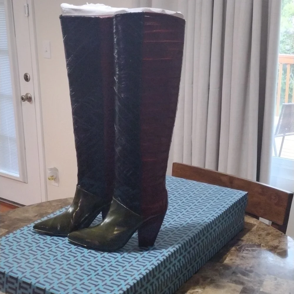 Tory Burch Boots